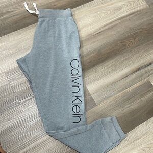 CK joggers